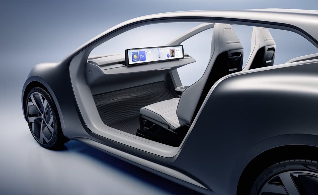 lucid lunar concept