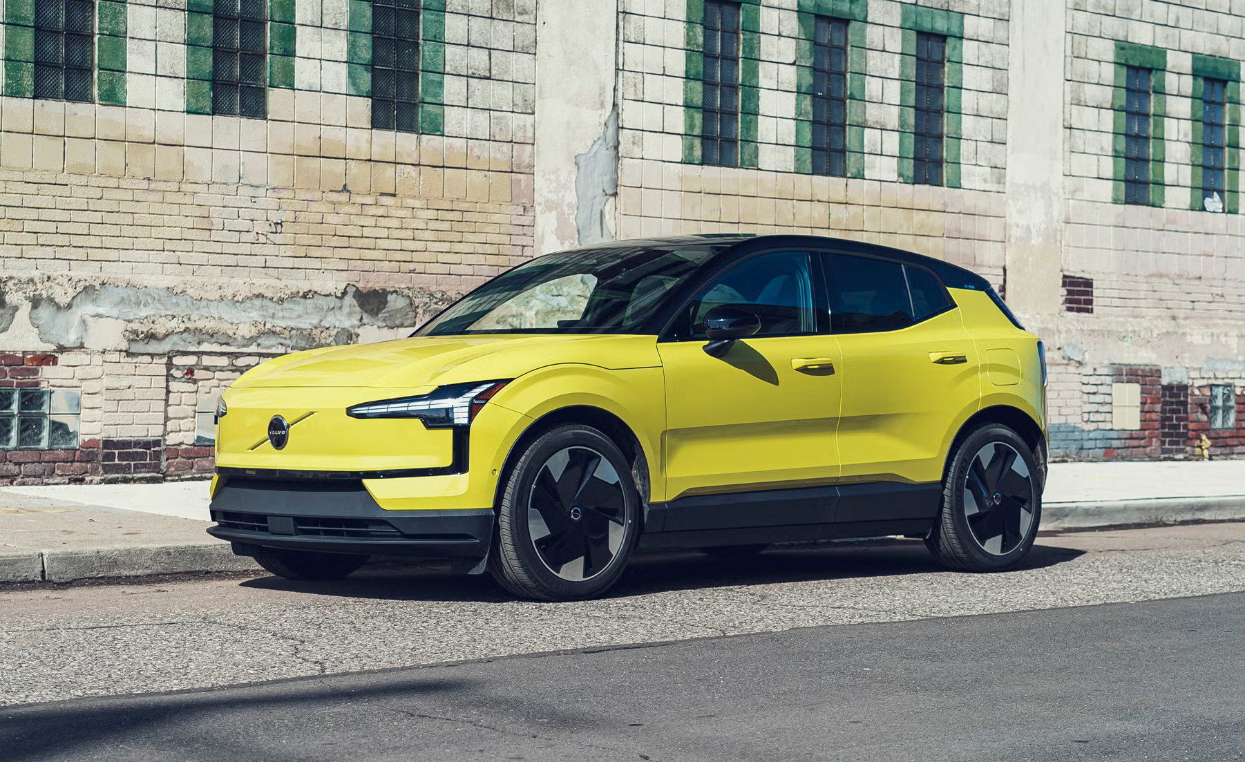 2025 volvo ex30